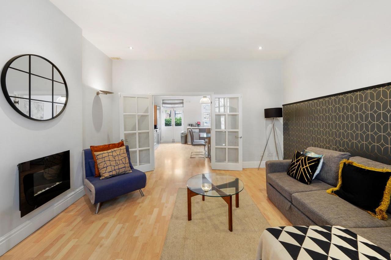 Villa Pristine Stylish Townhouse On The Stray! - Sleeps 9 Harrogate Exterior foto